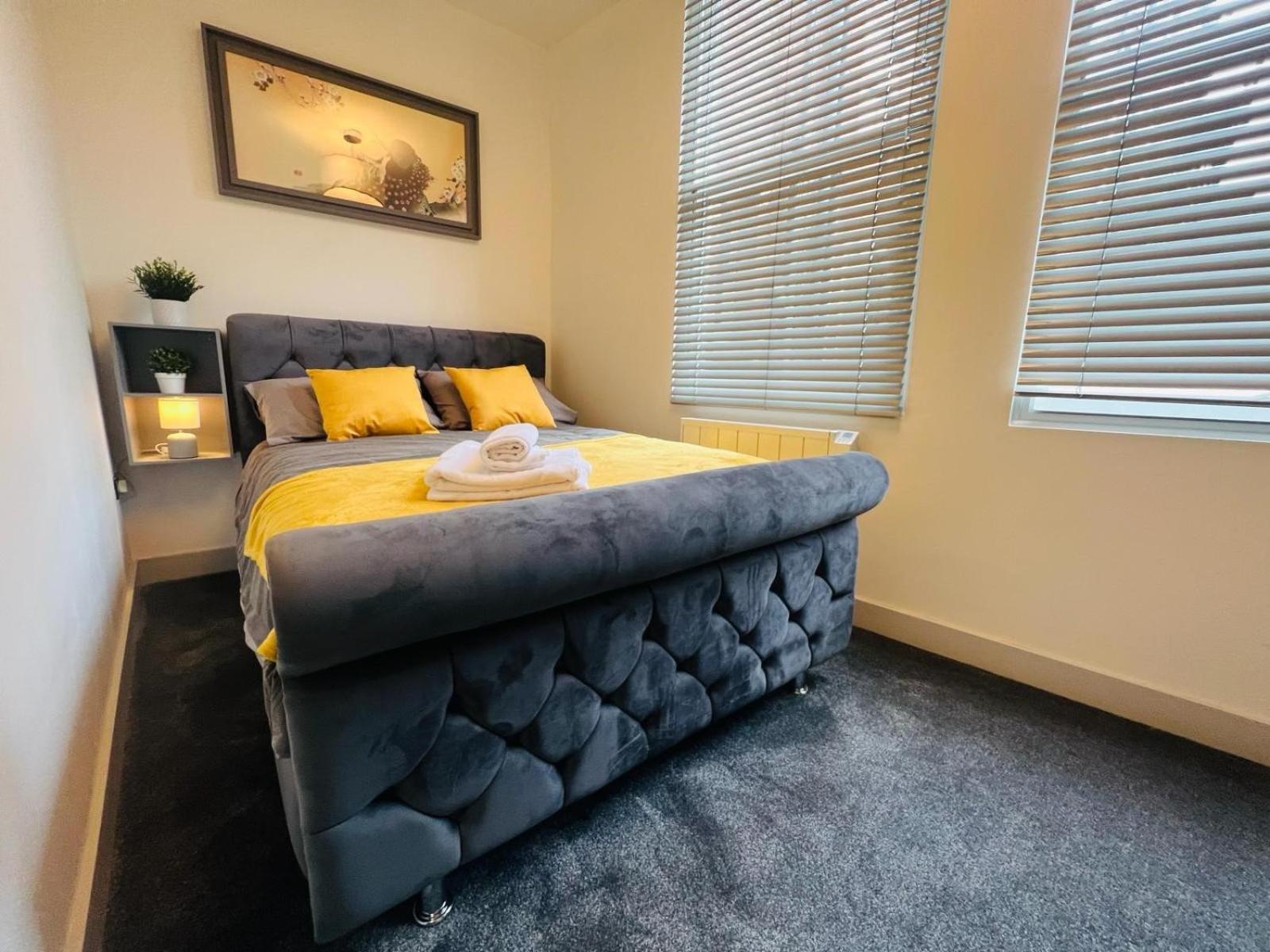 Whiskawaystays - Foregate Street - Apartment 3 Worcester Exterior photo